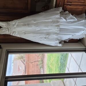 Maggie Sottero Ivory Haute Couture, Corset Style Lace Up Back, Wedding Gown Sz 4